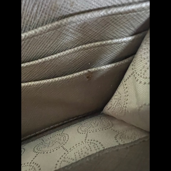 Michael Kors Wallet - Picture 4 of 4